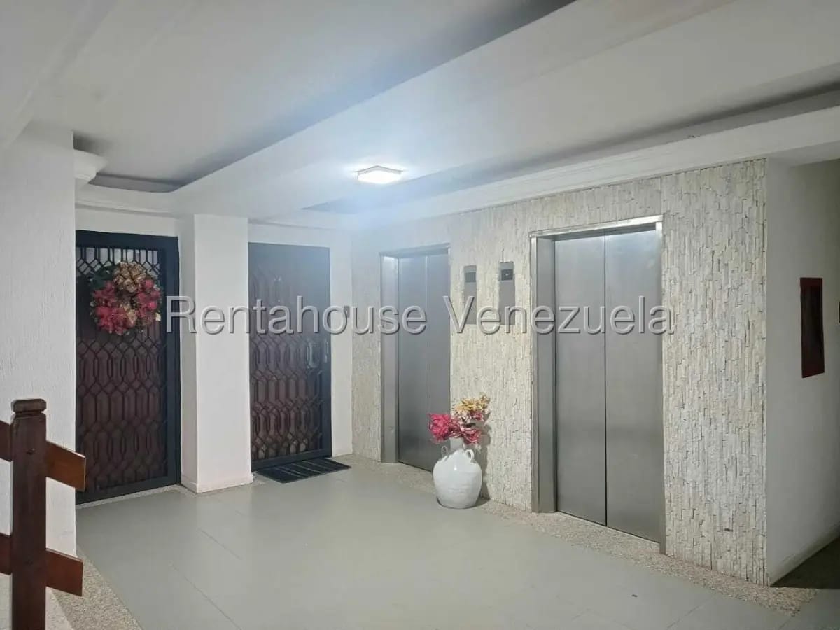 APARTAMENTO EN ALQUILER EN TIERRA NEGRA - 2
