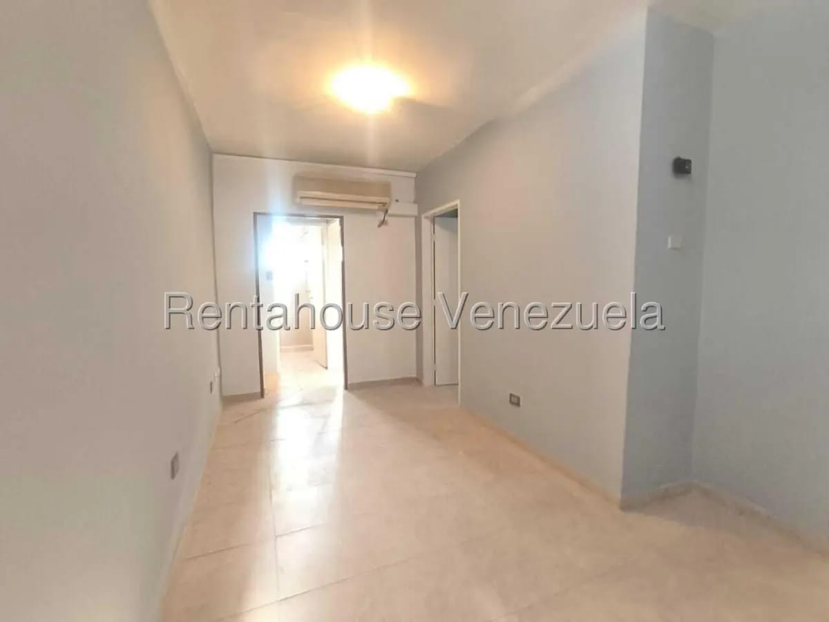 APARTAMENTO EN ALQUILER EN SECTOR ZIRUMA - 2