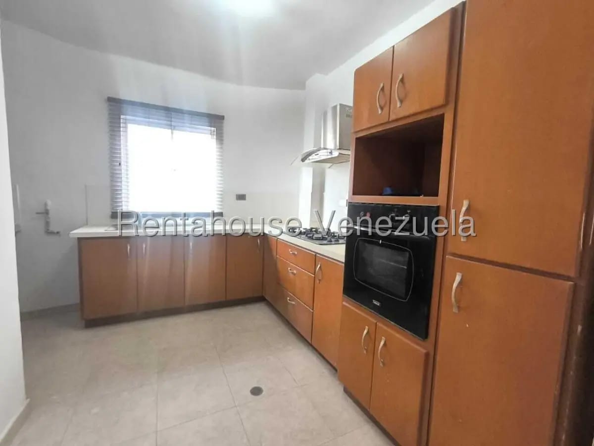 APARTAMENTO EN ALQUILER EN SECTOR ZIRUMA - 3