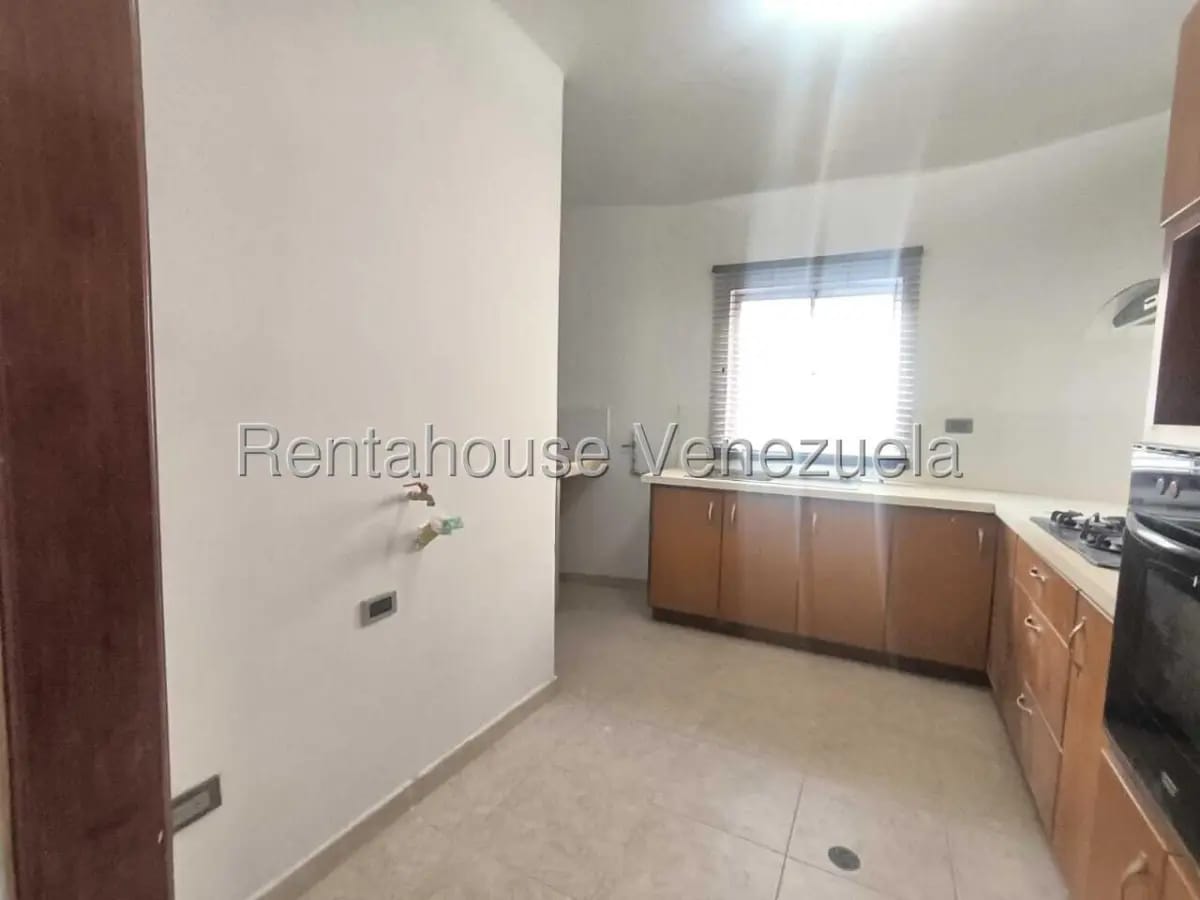 APARTAMENTO EN ALQUILER EN SECTOR ZIRUMA - 5