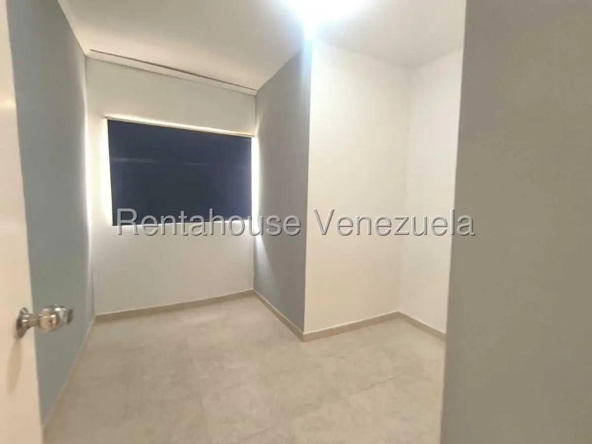 APARTAMENTO EN ALQUILER EN SECTOR ZIRUMA - 6