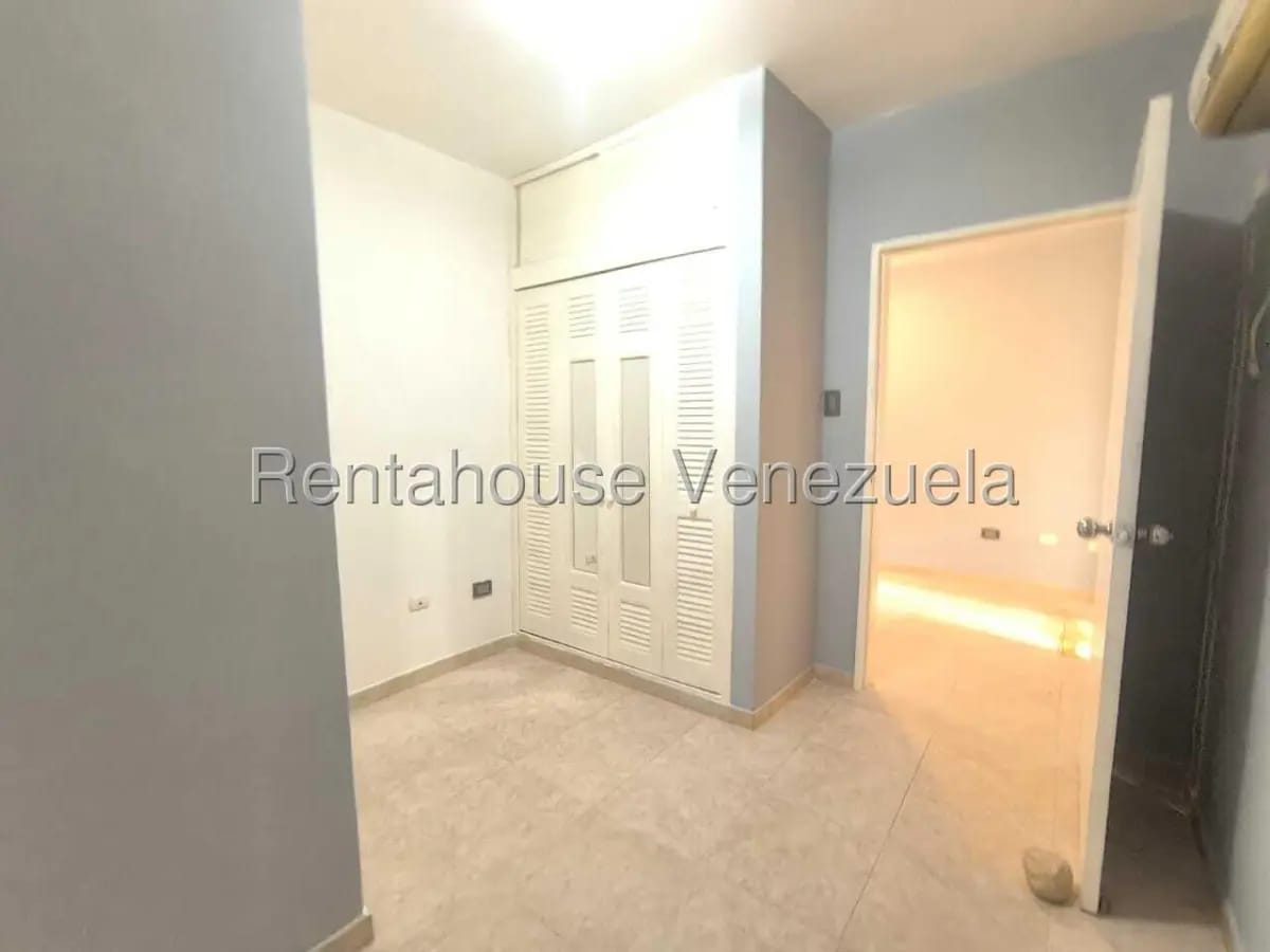 APARTAMENTO EN ALQUILER EN SECTOR ZIRUMA - 7