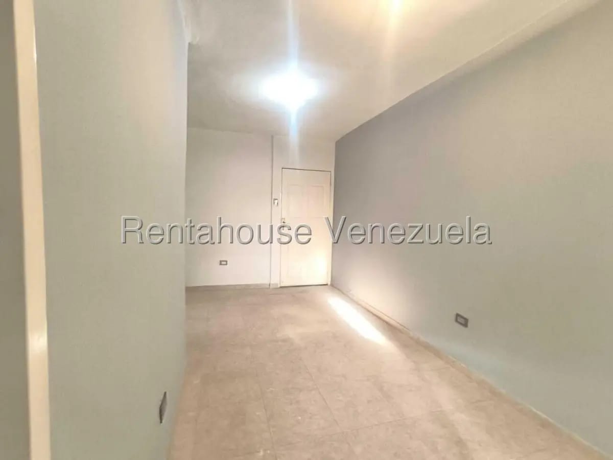 APARTAMENTO EN ALQUILER EN SECTOR ZIRUMA - 13
