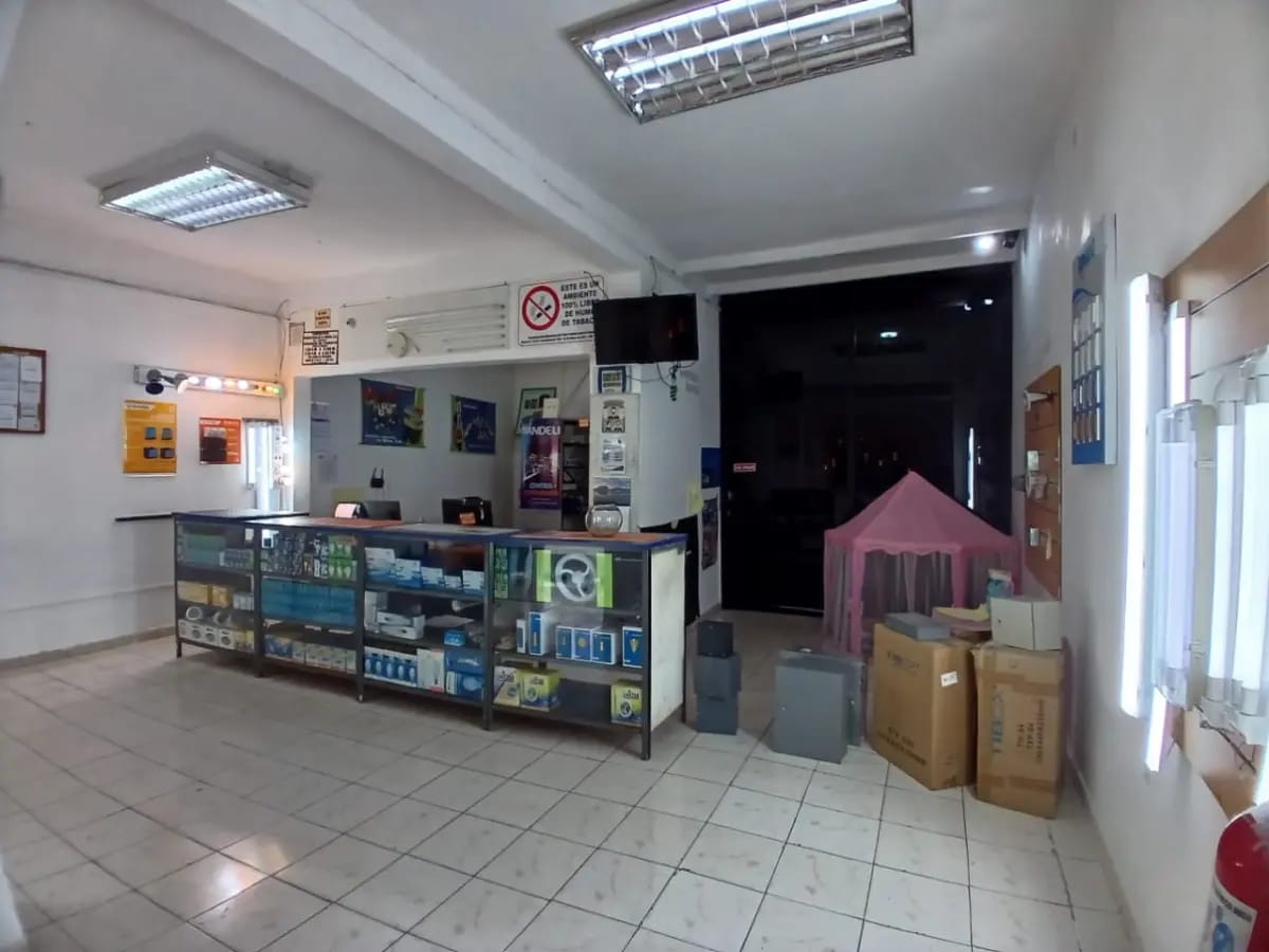 Local Comercial y apartamento los dos en un mismo lugar - 5