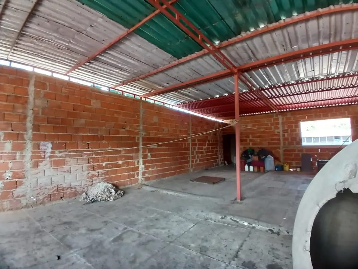 Local Comercial y apartamento los dos en un mismo lugar - 21
