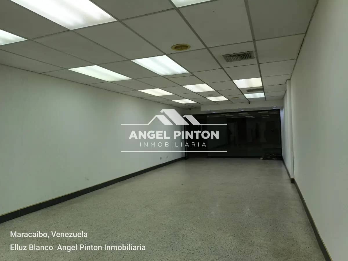 API 9301 LOCAL COMERCIAL ALQUILER CC PASEO LAS DELICIAS MARACAIBO VENEZUELA
