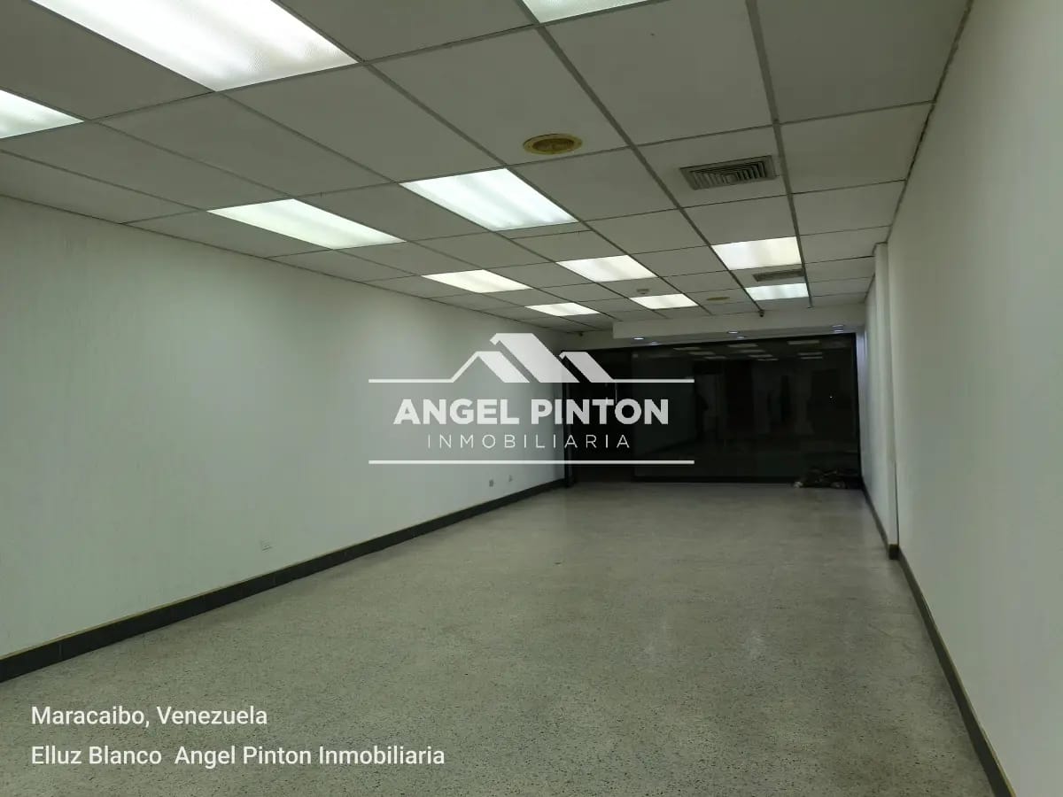 API 9301 LOCAL COMERCIAL ALQUILER CC PASEO LAS DELICIAS MARACAIBO VENEZUELA