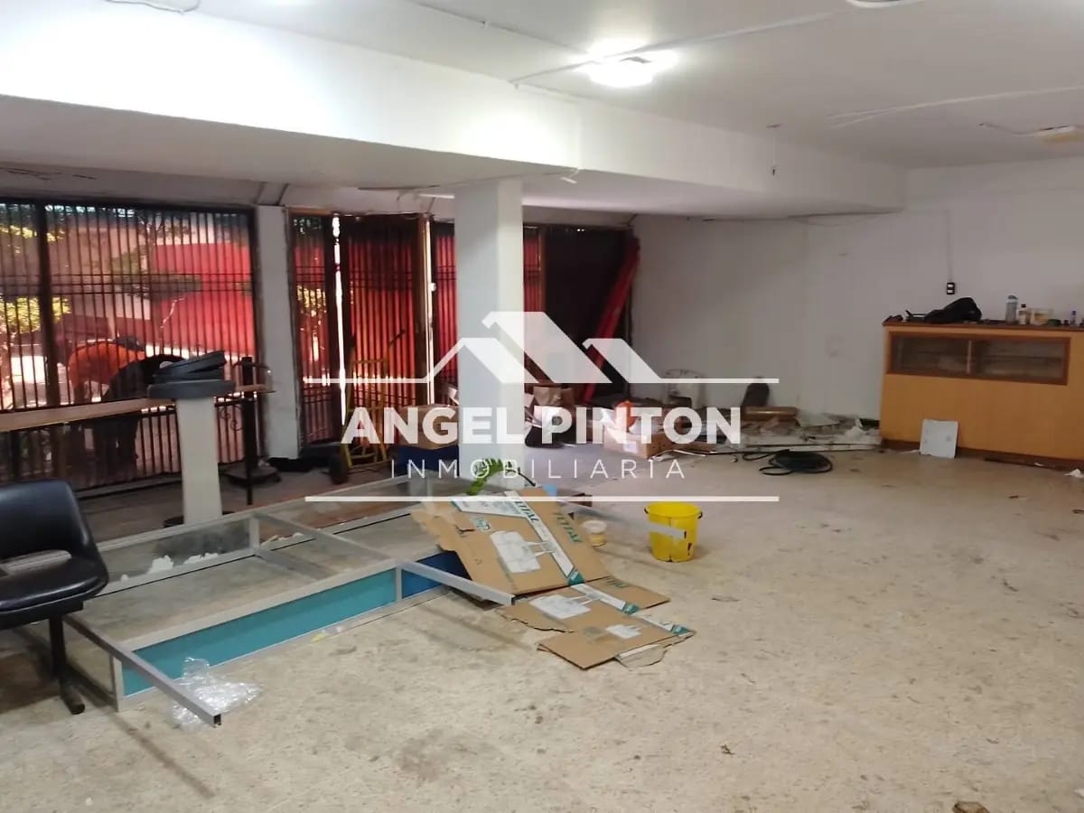 API 9475 LOCAL COMERCIAL AV BELLA VISTA. C.C. LEUNSA. $ 340 Johnny Graterol