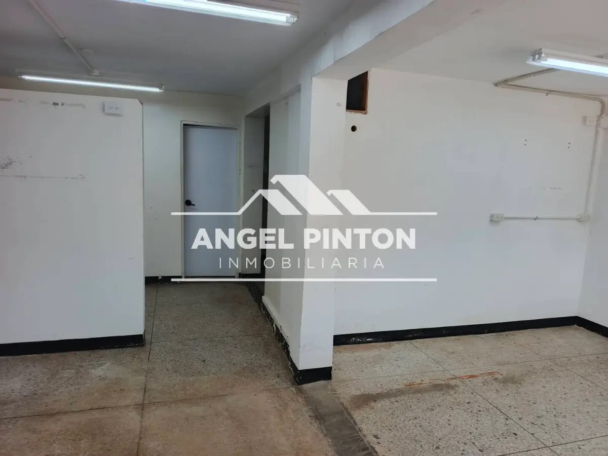 API 9469 LOCAL COMERCIAL ALQUILER SAN FRANCISCO VENEZUELA $ 400 Johnny Graterol - 3