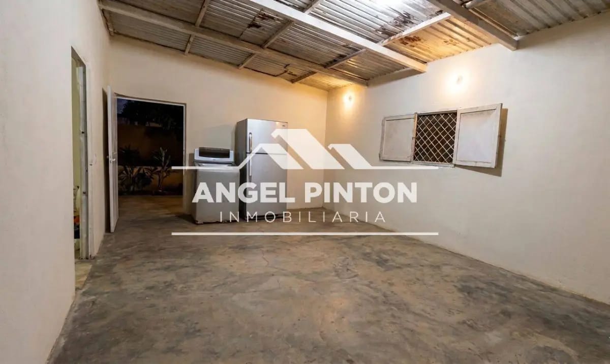 CASA VENTA LA POLAR SAN FRANCISCO VENEZUELA API 9438 - 2