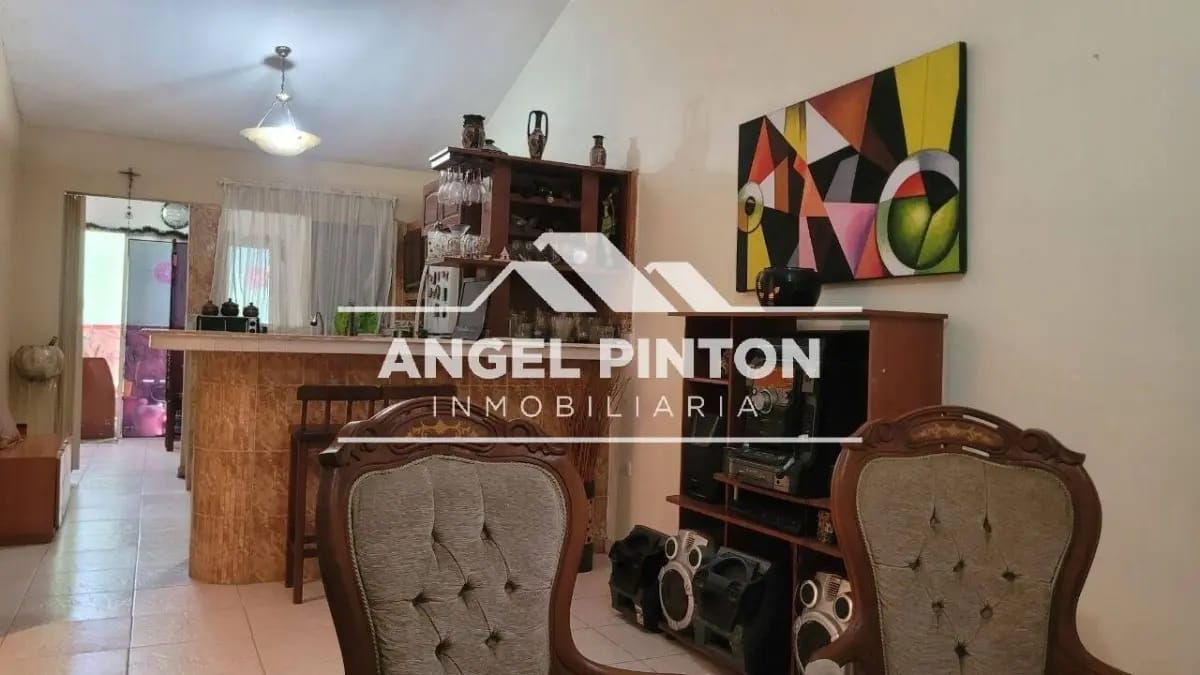 CASA EN CONJUNTO RES. TERRAZAS DEL LAGO II MARACAIBO VENEZUELA API 9430 YELITZA BRACHO ARENAS - 4