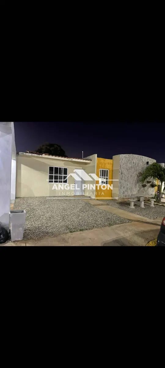 CASA VENTA VILLA ANAUCO SAN FRANCISCO VENEZUELA API 99881 YELITZA BRACHO ARENAS
