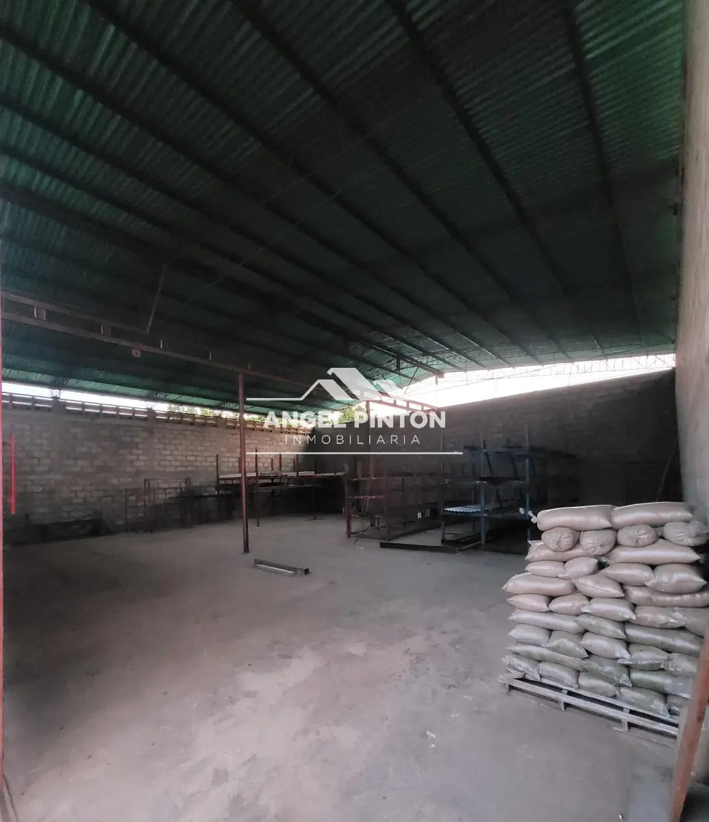 GALPÓN EN VENTA EL BAJO SAN FRANCISCO API 8062 YELITZA BRACHOARENAS - 2