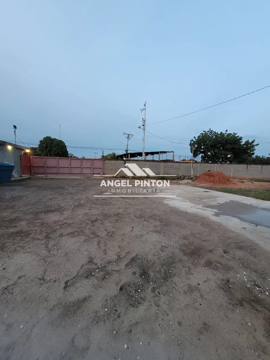 GALPÓN EN VENTA EL BAJO SAN FRANCISCO API 8062 YELITZA BRACHOARENAS - 3