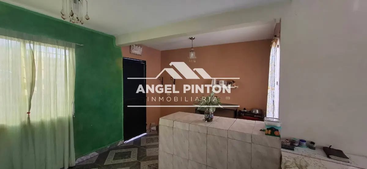 CASA EN VENTA EN EL SOLER SAN FRANCISCO VENEZUELA API 92932 YELITZA BRACHO ARENAS - 2