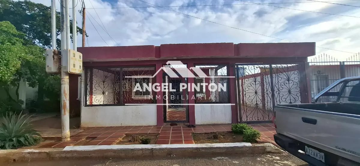 CASA EN VENTA EN EL SOLER SAN FRANCISCO VENEZUELA API 92932 YELITZA BRACHO ARENAS - 4