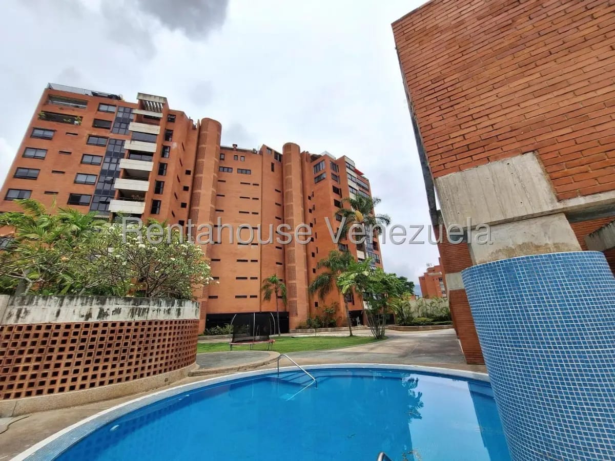 Bello y Cómodo APartamento en Alquiler La Castellana El Pedregal, Caracas - 15