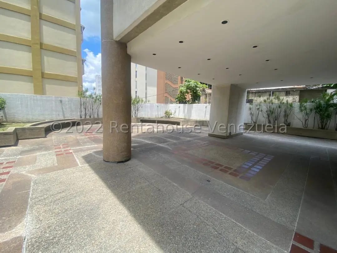 Amplio y Diafano Apartamento En Venta Los Caobos, Caracas. 1 Apartamento por Piso - 16