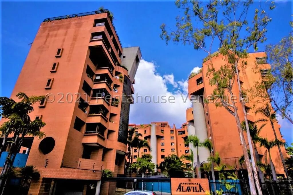 Bello y Cómodo Apartamento en Venta Los Samanes, Caracas