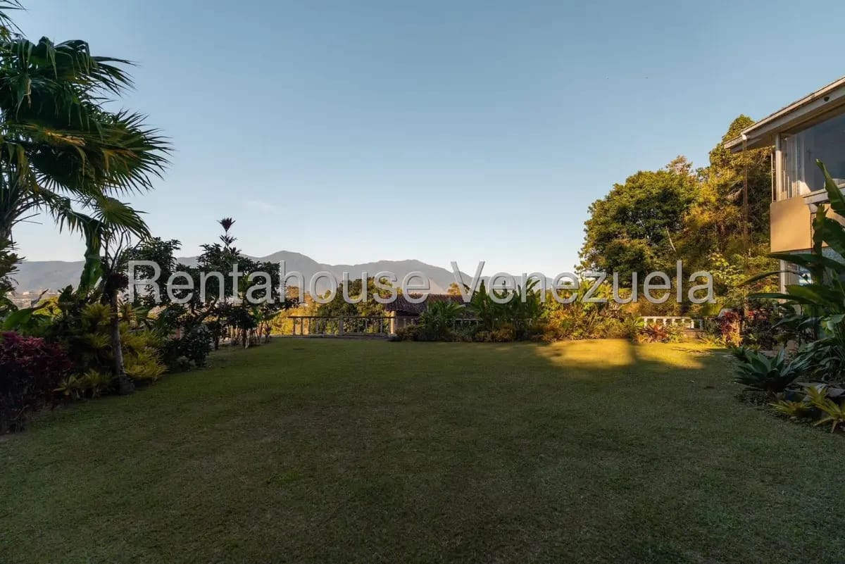 Excelente y Amplia Casa En Venta El Placer, Caracas con Increible Vista Panoramica - 4