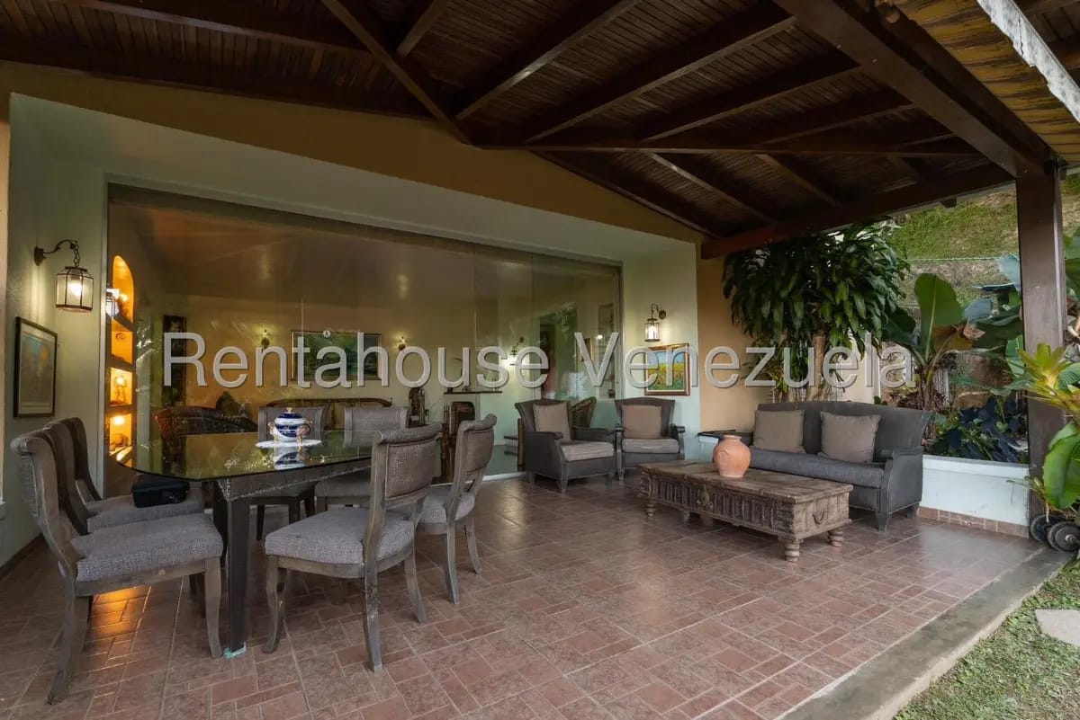 Excelente y Amplia Casa En Venta El Placer, Caracas con Increible Vista Panoramica - 12