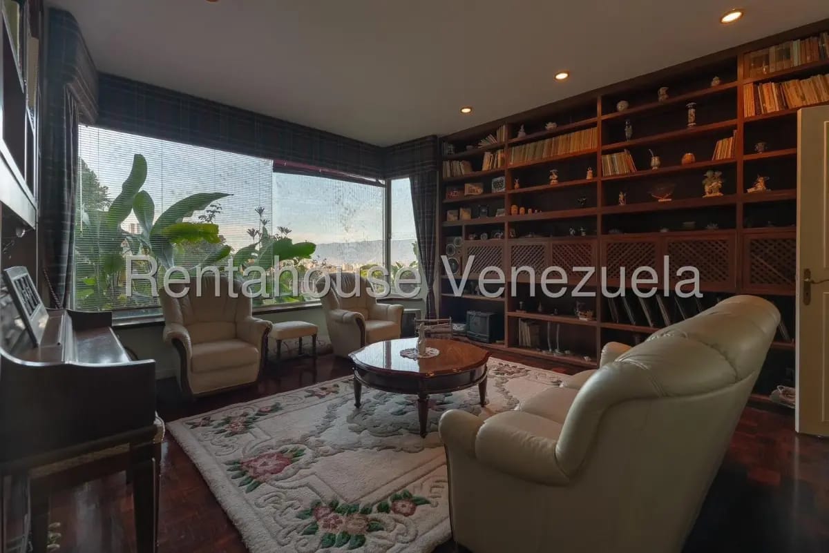 Excelente y Amplia Casa En Venta El Placer, Caracas con Increible Vista Panoramica - 13