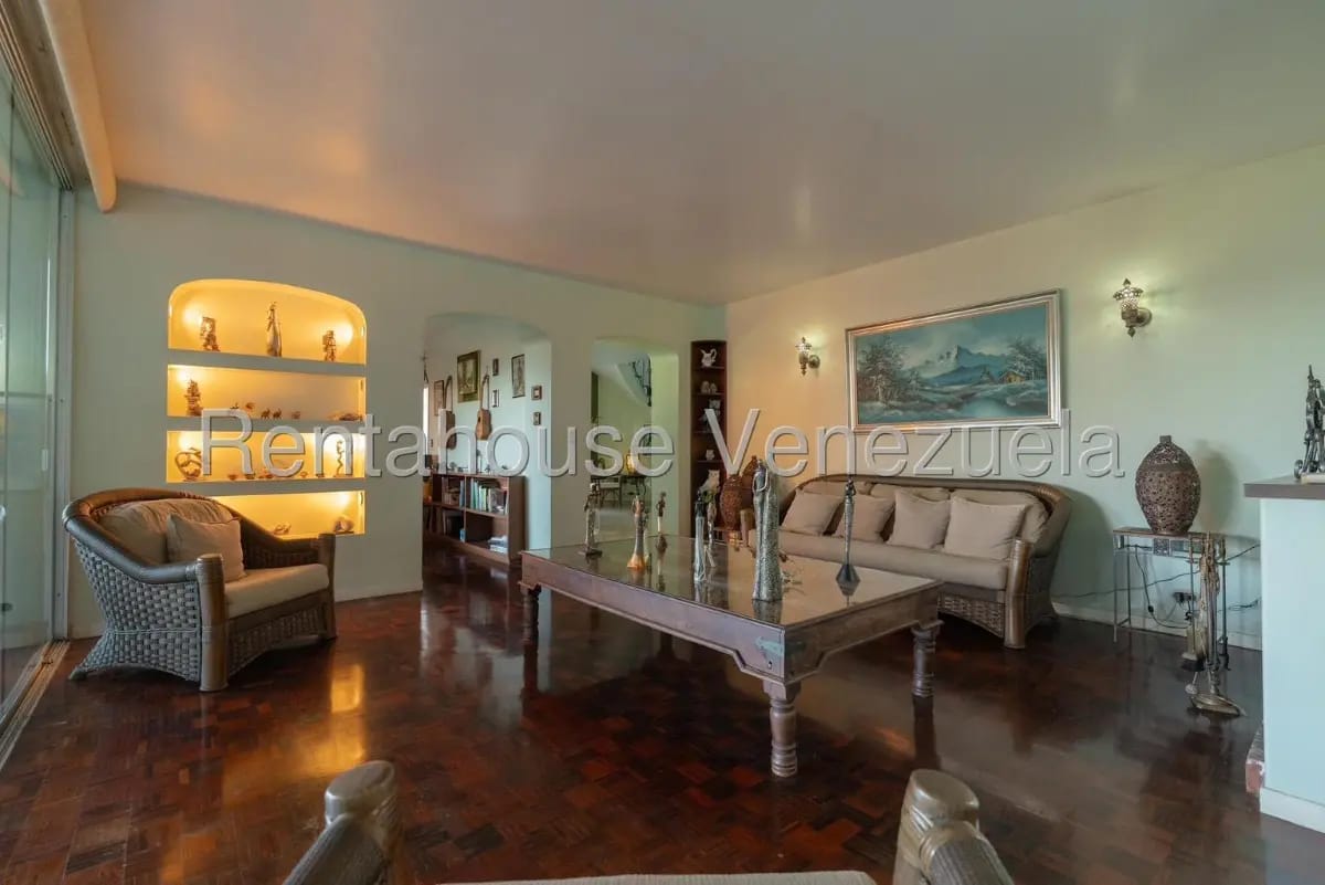Excelente y Amplia Casa En Venta El Placer, Caracas con Increible Vista Panoramica - 16