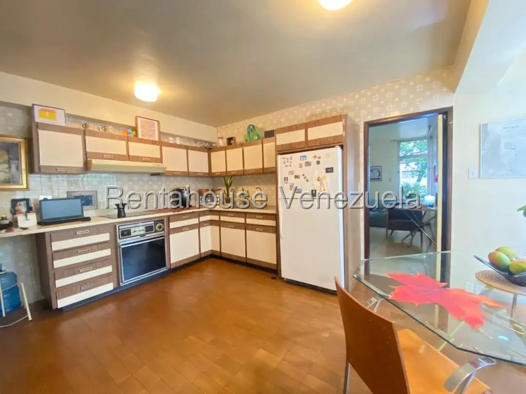 Lindo, Amplio y Diafano Apartamento en Venta La Floridad, Caracas - 8