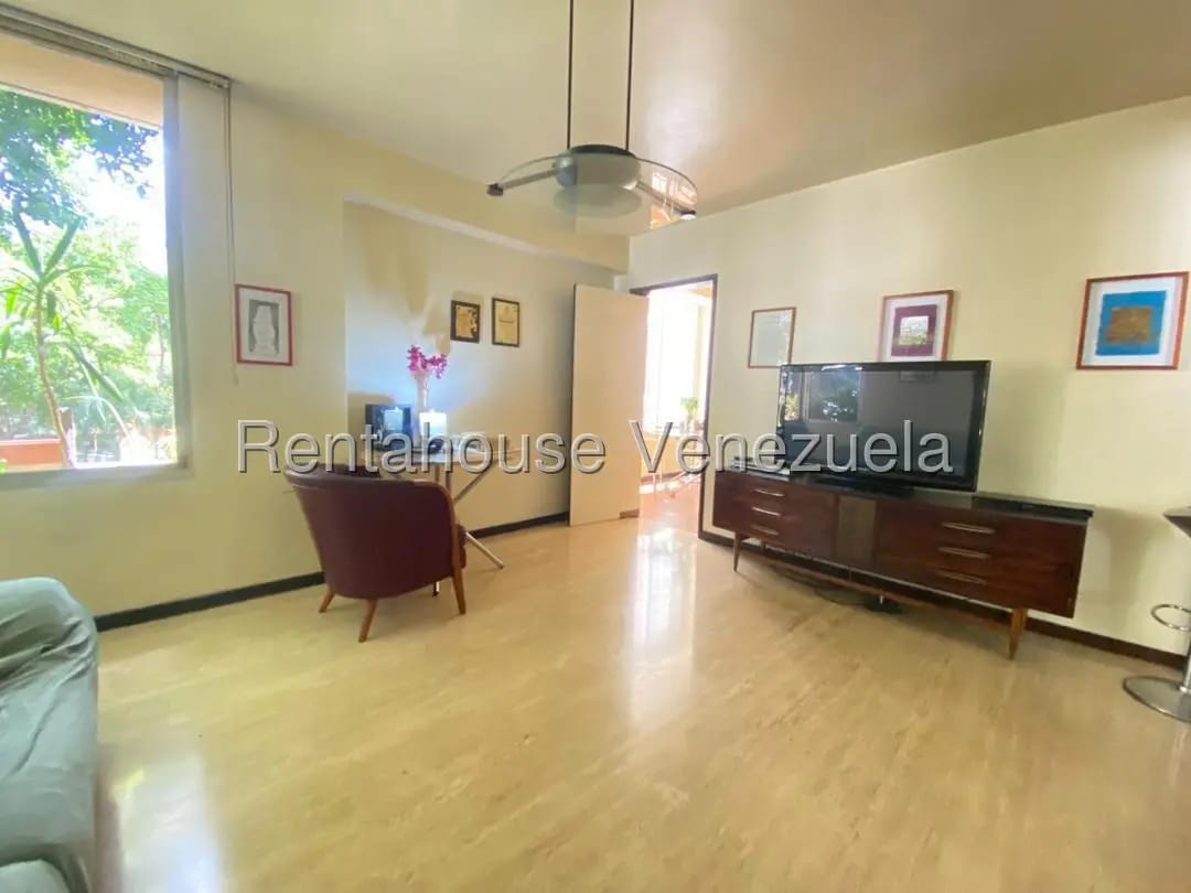 Lindo, Amplio y Diafano Apartamento en Venta La Floridad, Caracas - 9