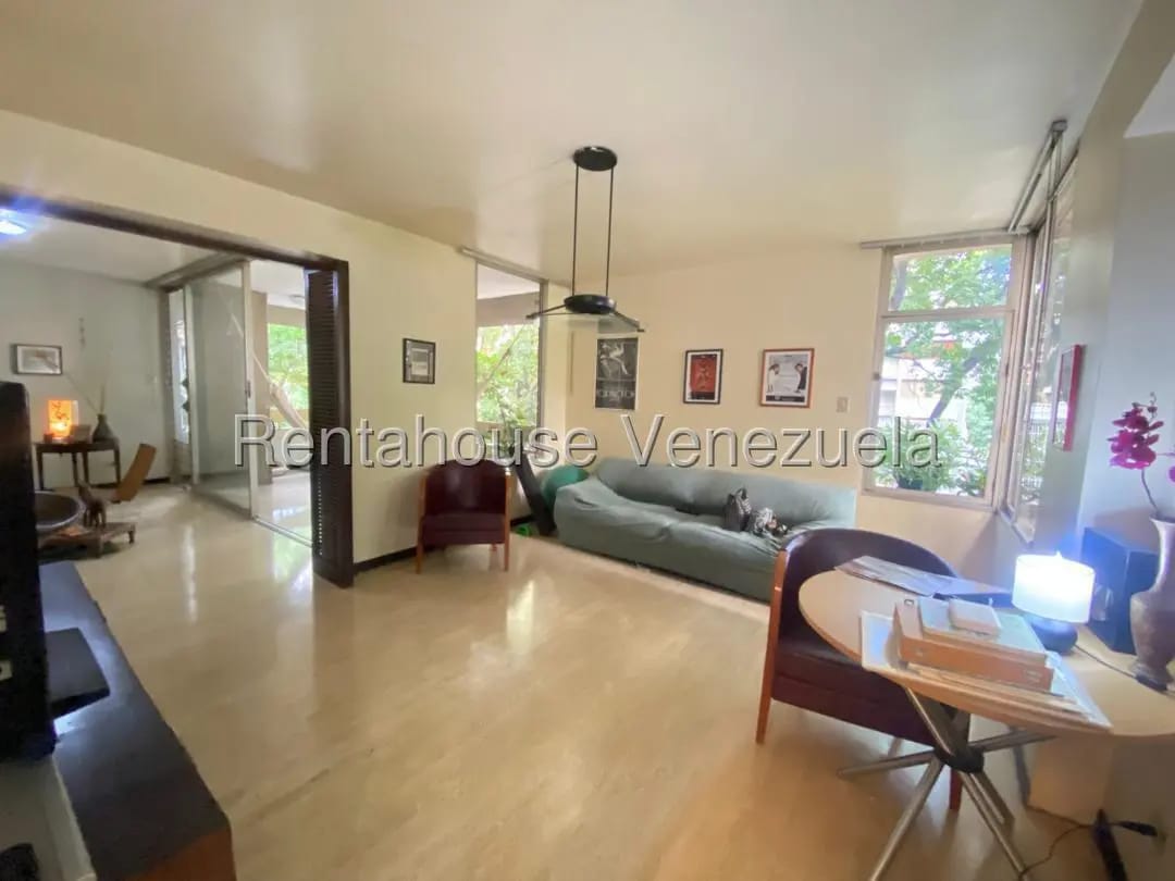 Lindo, Amplio y Diafano Apartamento en Venta La Floridad, Caracas - 10