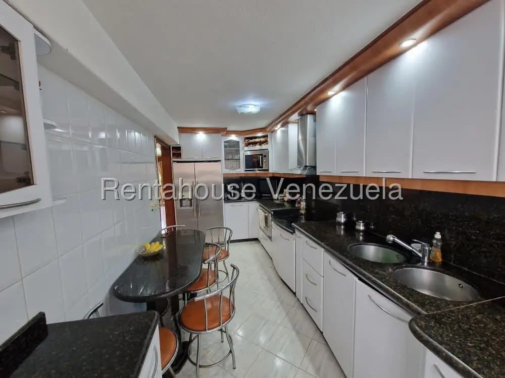 Amplio y Claro Apartamento en Venta Las Acacias, Caracas - 5
