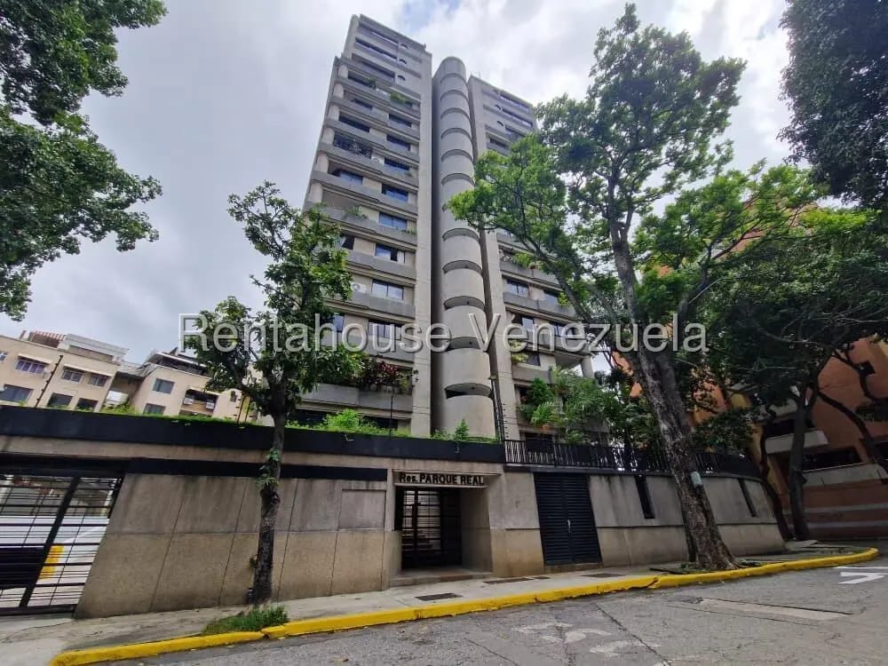 Amplio y Claro Apartamento en Venta Las Acacias, Caracas - 7