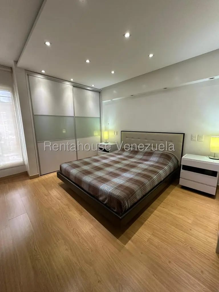 Bello y Amplio Apartamento En Venta La Boyera, Caracas - 5