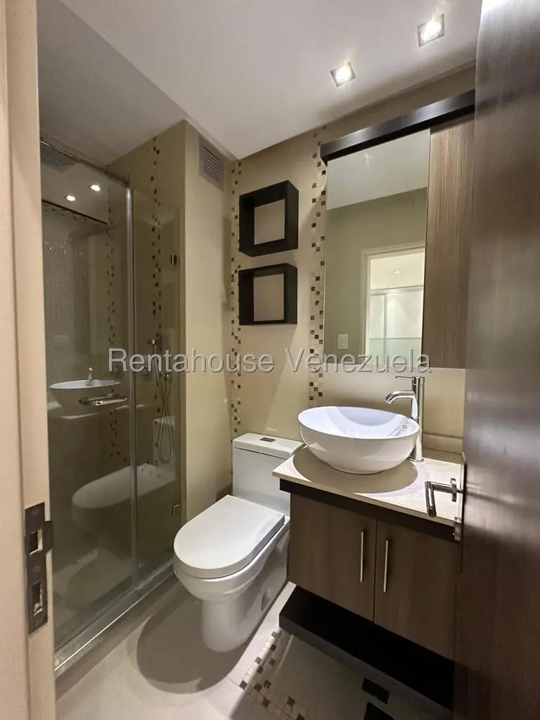 Bello y Amplio Apartamento En Venta La Boyera, Caracas - 10