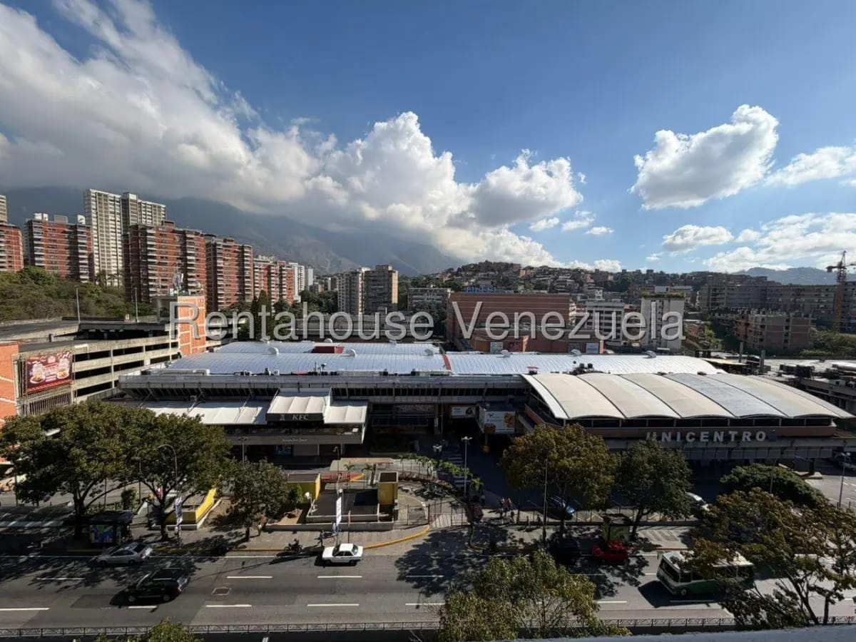 Excelente Apartameno En Venta con Priviligiada Ubicación en La California, Caracas - 6