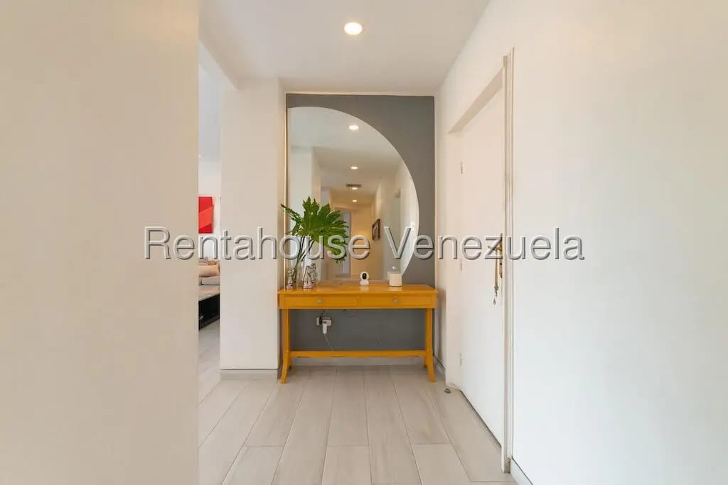Amplio y Bello Apartamento En Venta Country Club, Caracas - 6
