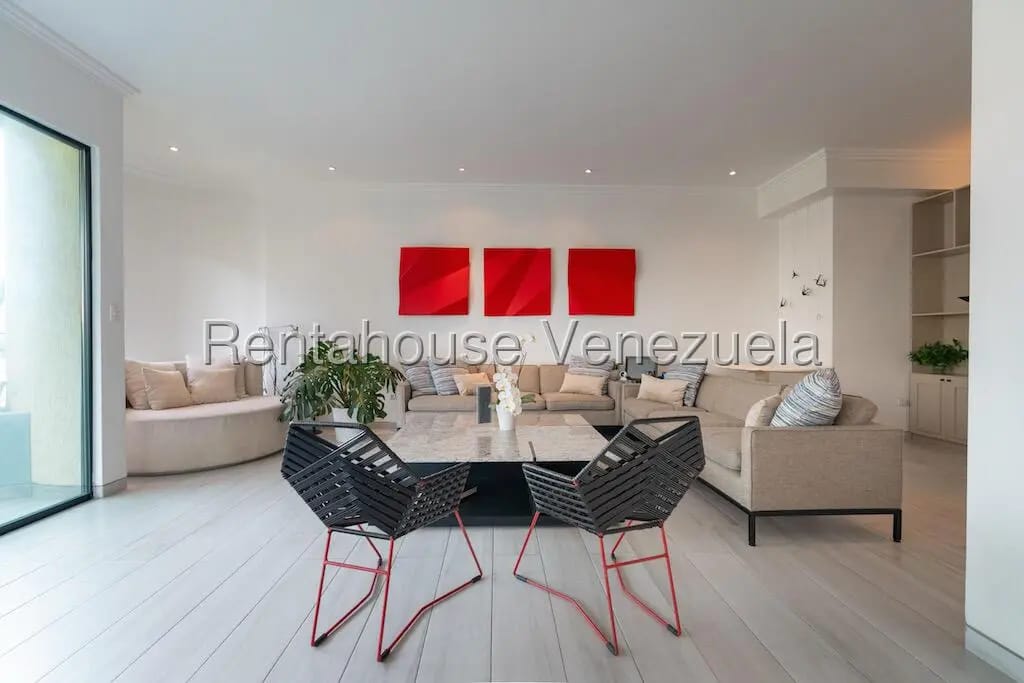 Amplio y Bello Apartamento En Venta Country Club, Caracas - 11
