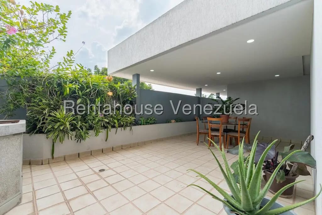 Amplio y Bello Apartamento En Venta Country Club, Caracas - 13