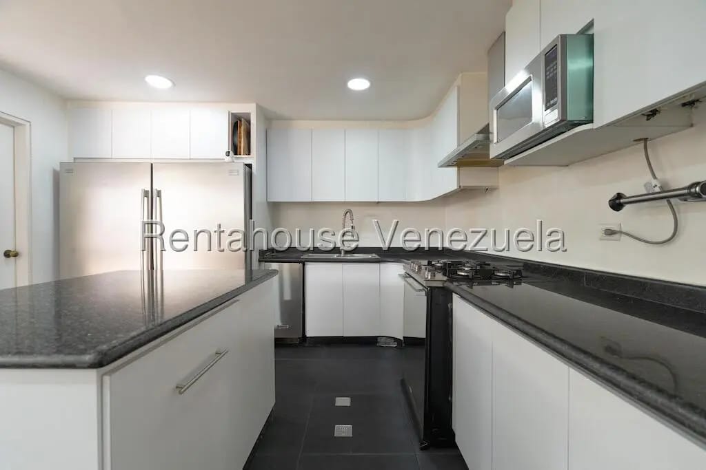 Amplio y Bello Apartamento En Venta Country Club, Caracas - 17