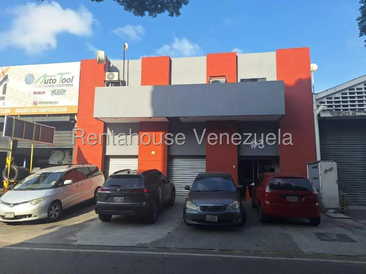 Extraordinario Local / Galpón en Venta en el Corazon de Chacao, Caracas - 13