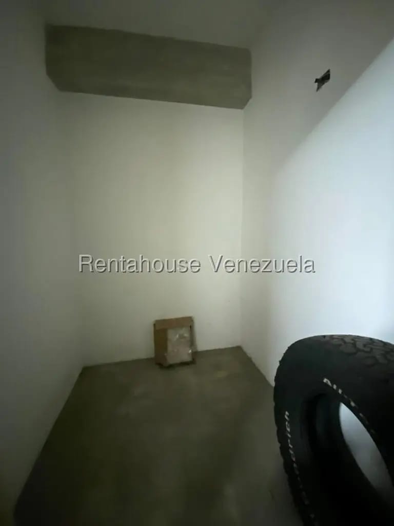 Bello y Cómodo Apartamento en Venta El Paraíso, Caracas - 5
