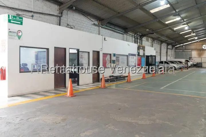 Excelente y Amplio Galpon En Venta Zona Industrial El Encantado - 6