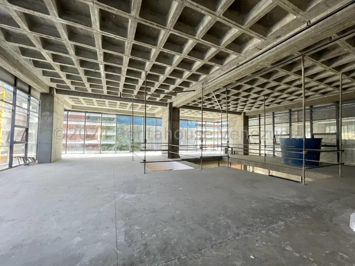 Excelente y Amplio Local Comercial a Estrenar en Venta LAs Mercedes, Caracas - 7