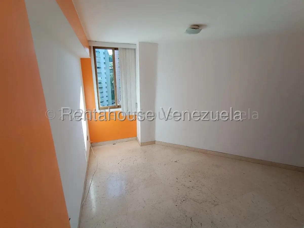 Amplio Apartamento en venta Los Naranjos del Cafetal, Caracas - 3