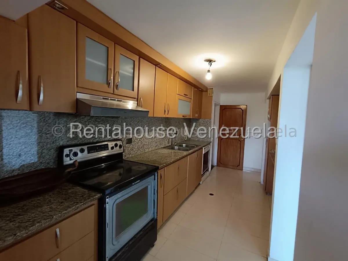 Amplio Apartamento en venta Los Naranjos del Cafetal, Caracas - 16