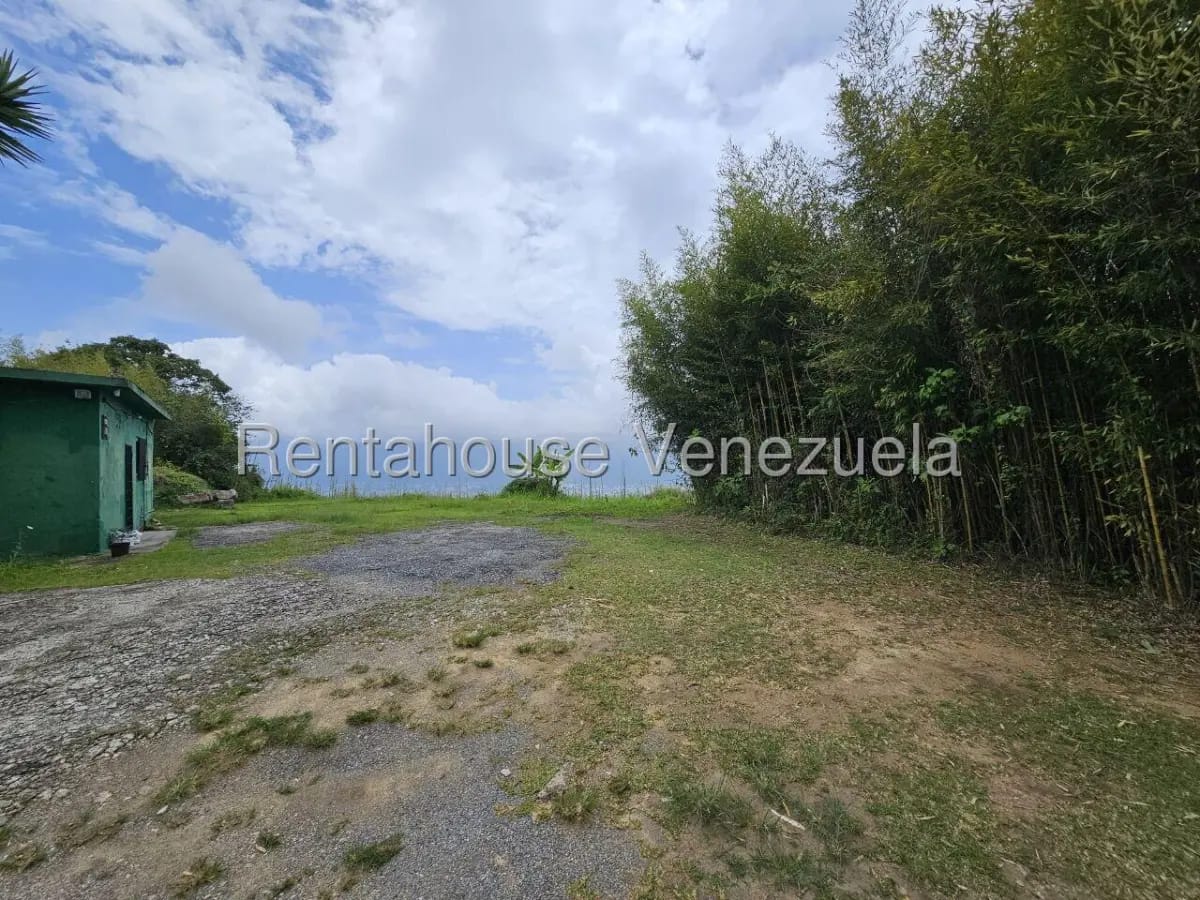 Exclusivo Terreno En Venta Urb. Alto Hatillo, Caracas. Precio de Oportunidad Zona Priviligiada - 5