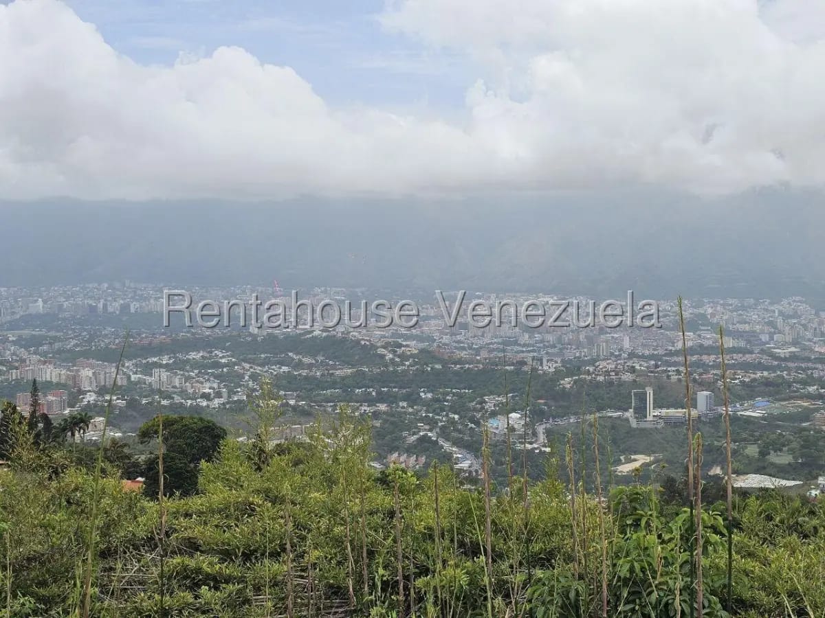 Exclusivo Terreno En Venta Urb. Alto Hatillo, Caracas. Precio de Oportunidad Zona Priviligiada - 10
