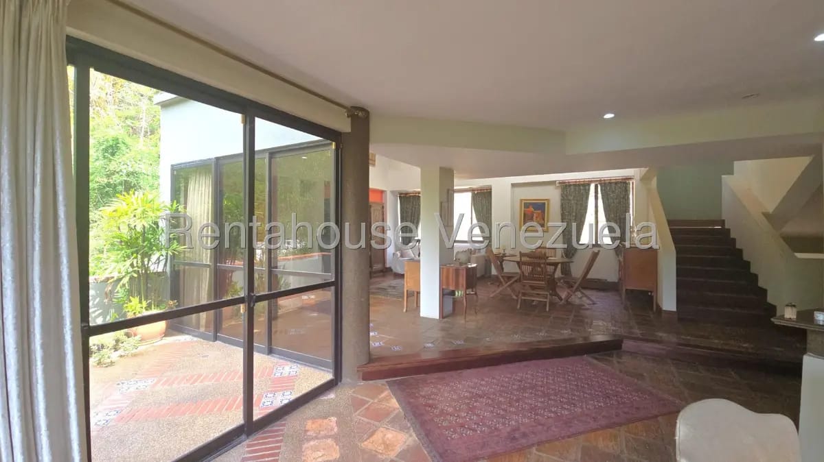 Bello y Amplio Apartamento Tipo PH en Venta San Roman, Caracas. Calle Privado - 8