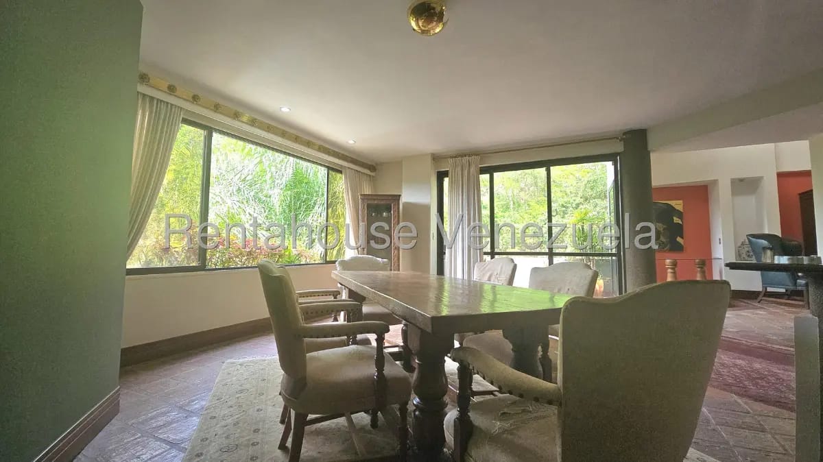 Bello y Amplio Apartamento Tipo PH en Venta San Roman, Caracas. Calle Privado - 10