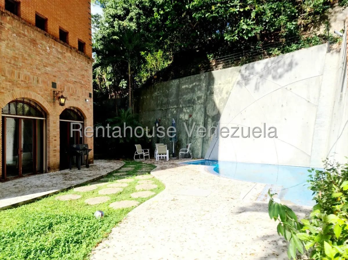 Bello y Amplio Apartamento en Venta Altamira, con gran jardin y propia piscina. - 7